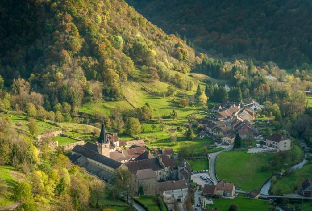 Gite Jura Mina Chalet Au Milieu De La Nature Vila Ney Exterior foto