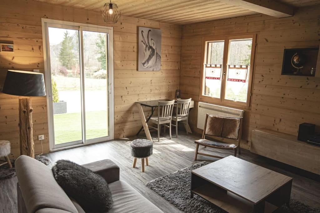 Gite Jura Mina Chalet Au Milieu De La Nature Vila Ney Exterior foto